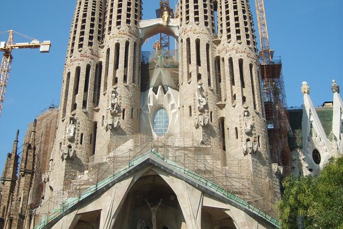Gaudi Private Tour With Sagrada Familia & Park Guell in Barcelona - International Visitor Feedback