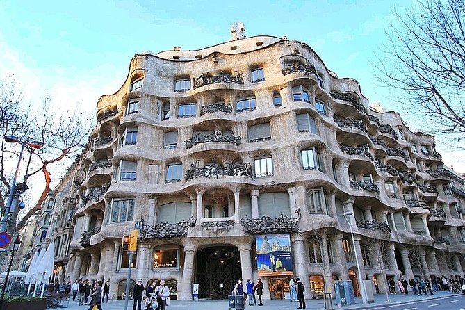 Gaudi Tour: Casa Batllo & La Pedrera With Skip the Line - Logistics Information