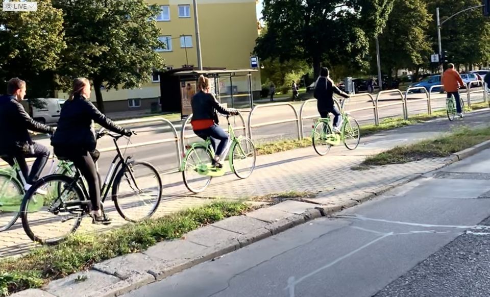 Gdansk: Guided Bike Tour of Old Town and Shipyard - Tour Highlights