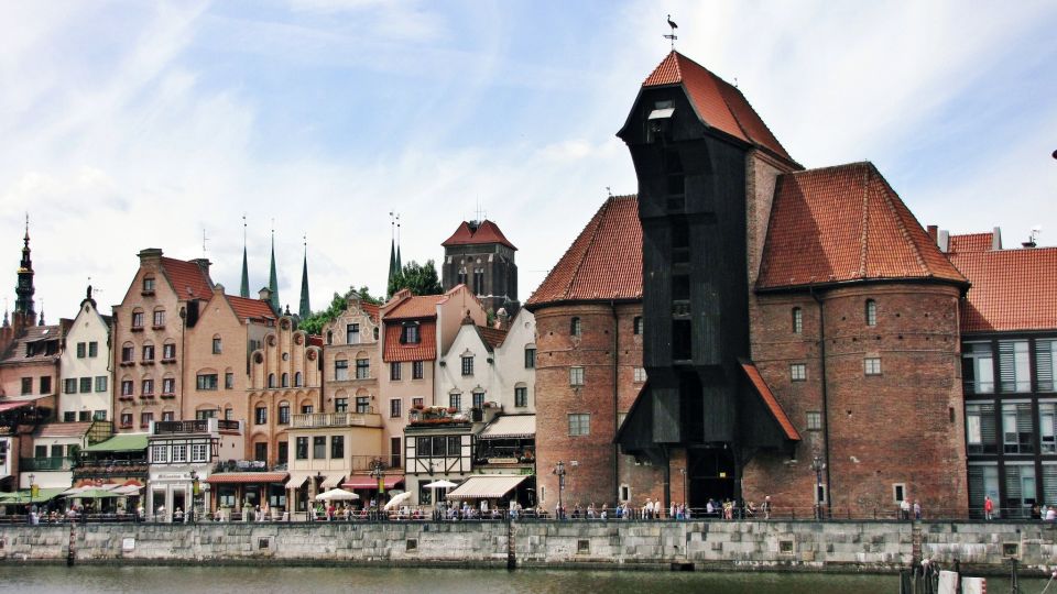 Gdansk Old Town Half-Day Private Walking Tour - Activity Highlights and Inclusions