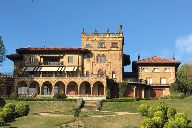 Getxo, City of Contrasts - Urban Development and Modernity