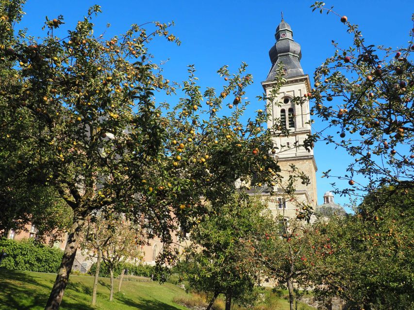 Ghent: Hop on Hop off Water-Tramway - Guides and Captains