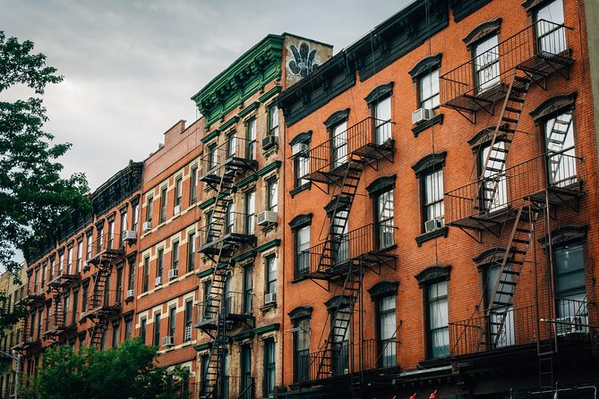 Ghosts of Greenwich Village: 2-Hour Private Walking Tour - Alcohol and Guest Rules
