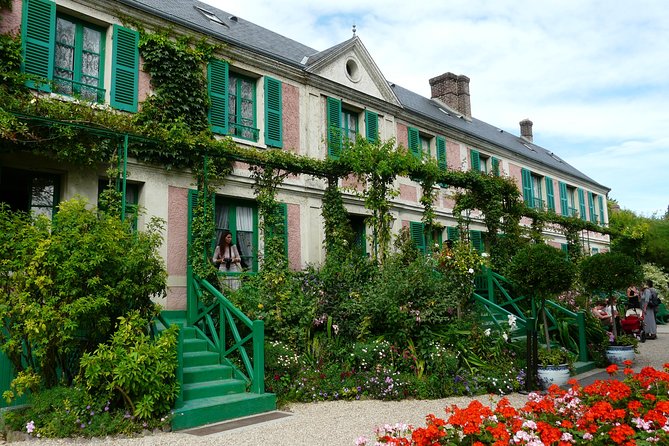 Giverny and Versailles Small Group Day Trip From Paris - Insider Tips