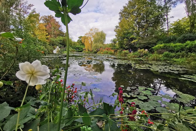 Giverny Auvers Sur Oise Private Tour - Availability and Booking