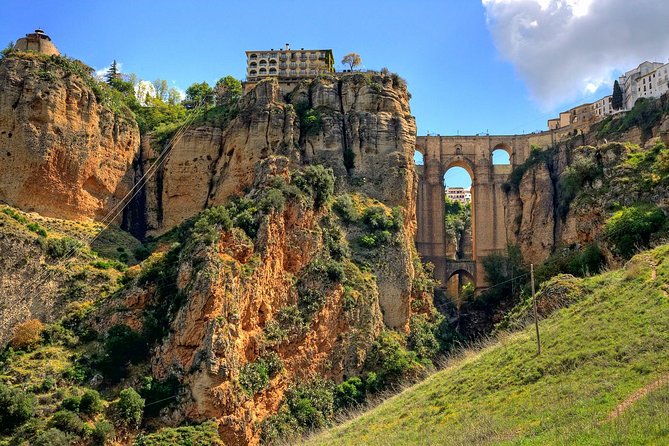 Granada Private Transfer to Seville With a Visit to Ronda - Flexible Cancellation Policy