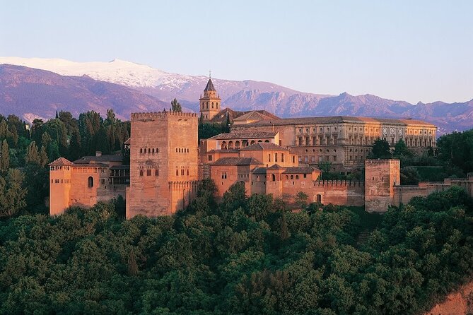 Granada Tour With Alhambra and Generalife Gardens From Seville - Customer Reviews and Ratings Overview