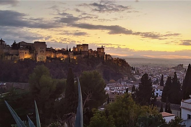 Guided Tour of Albaicín, Sacromonte and Viewpoints - Immersive Experience in Sacromonte