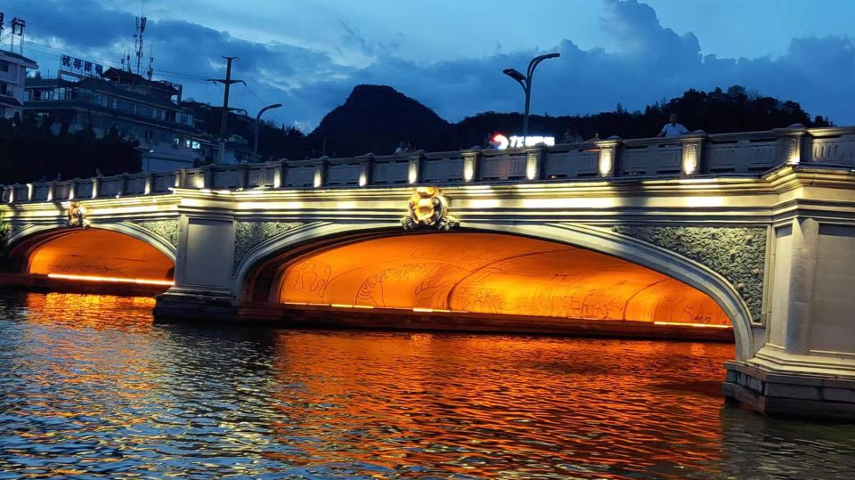 Guilin: Four Lakes Night Cruise With Round-Trip Transfer - Highlights of the Cruise