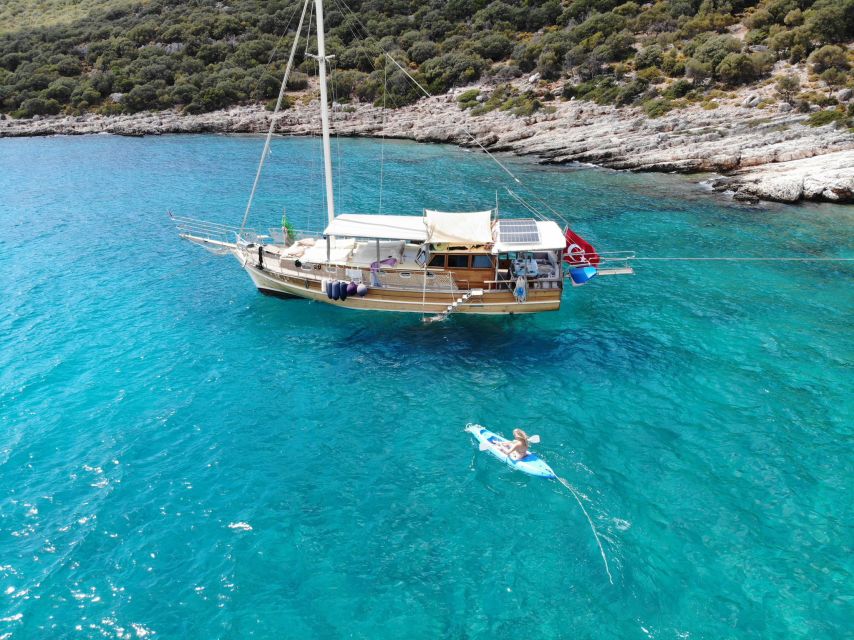 Gulet Blue Cruise Kekova - Day 1: Göcek – Zeytinli Island