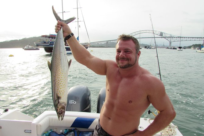 Half-Day Private Cruising and Fishing Tour at Panama Bay - Pricing and Legal Information