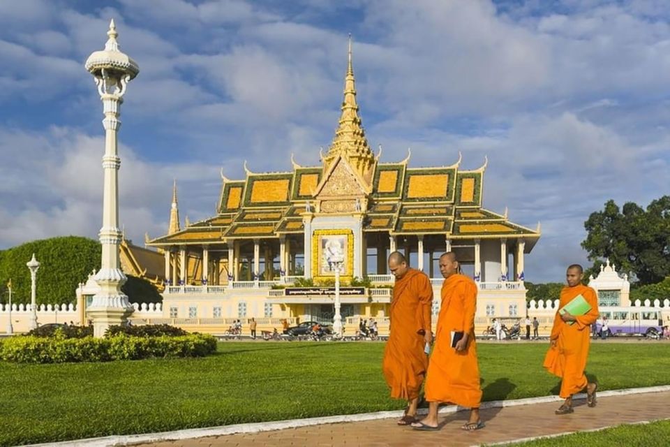 Half Day Tour in Phnom Penh - Participant Selection and Date