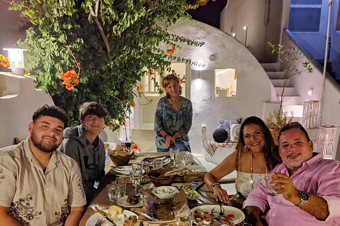 Half-Day Traditional Micro Restaurant in Santorini - Dining Experience
