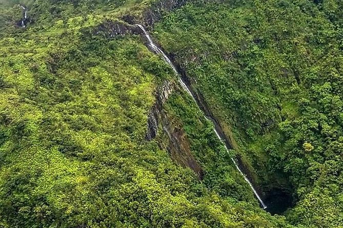 Hana Rainforest and Haleakala Crater 45-Minute Helicopter Tour - Helicopter Flight Experience