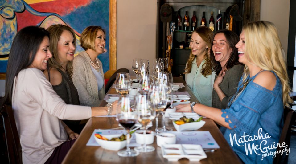 Healdsburg: Boutique Wine and Food Pairing Walking Tour - Experience Highlights