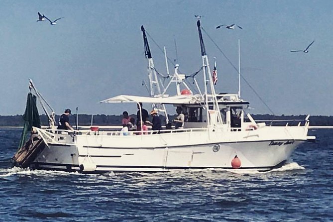 Hilton Head Shrimp Trawling Boat Cruise - Onboard Activities