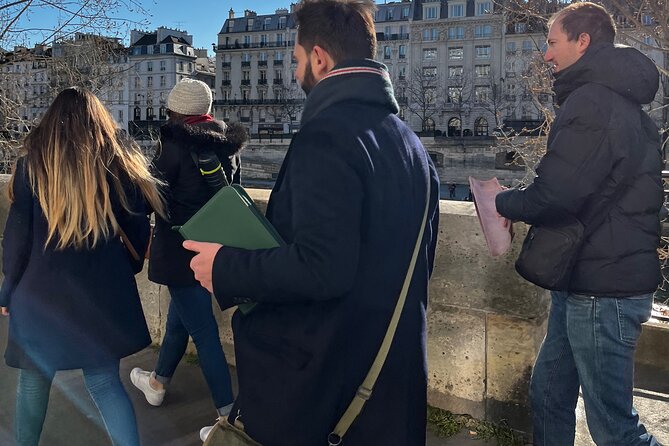 Historical Outdoor Escape Game in Paris: The Stone of Nicolas Flamel - Group Size Limit