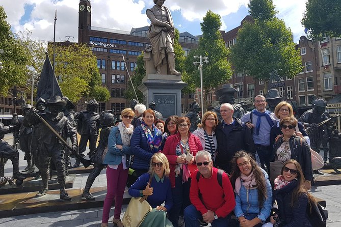 Historical Tour of Amsterdam With Italian Guide - Traveler Engagement