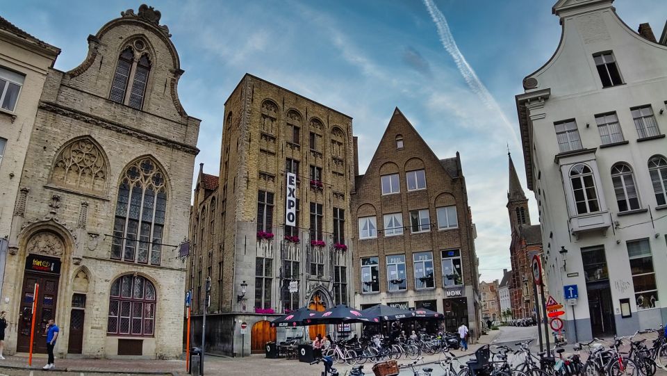 Historical Witches: Jerusalem Chapel and Commerce University - Timeless Charm of Museo Del Encaje De Bolillos