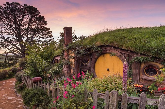 Hobbiton & Waitomo Caves Small Group Tour From Auckland - Tour Highlights