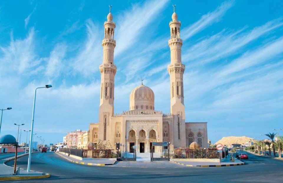 Hurghada: El Mina Mosque, Church and Marina Visit - Full Tour Description