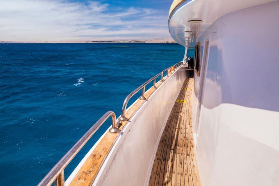 Hurghada: Luxury Private Yacht With Optional Lunch & Drinks - Activity Highlights