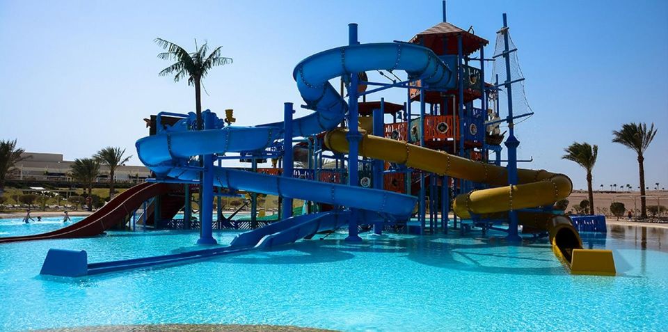 Hurghada: Makadi Water World Ticket, Lunch, & Hotel Transfer - Makadi Water World Activities