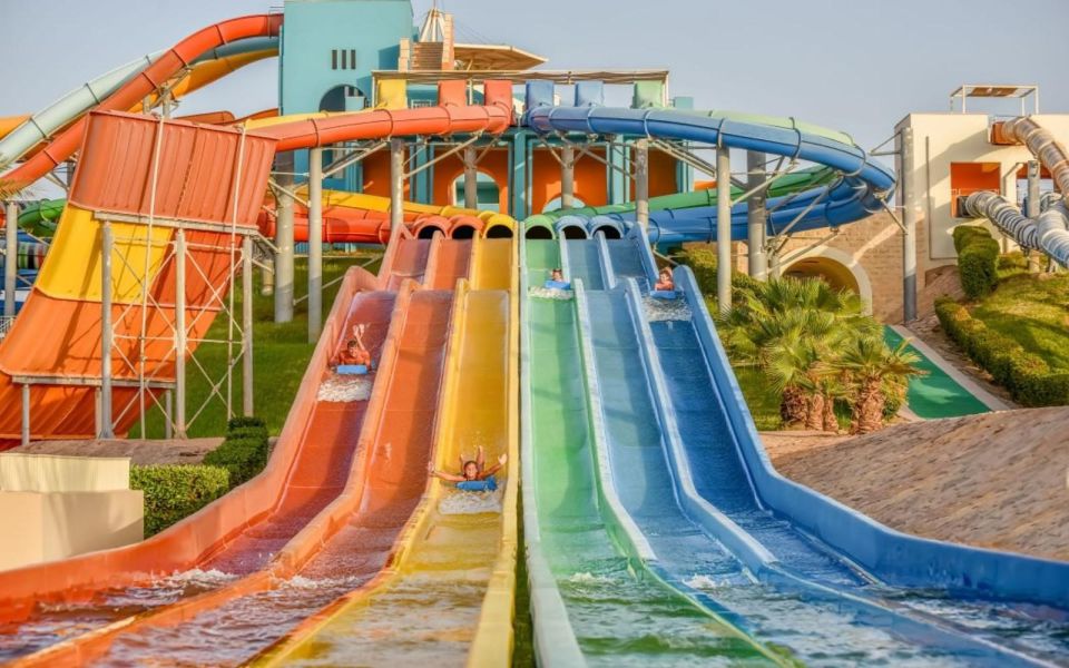 Hurghada: Makadi Water World With Lunch, Drinks & Transfers - Park Amenities