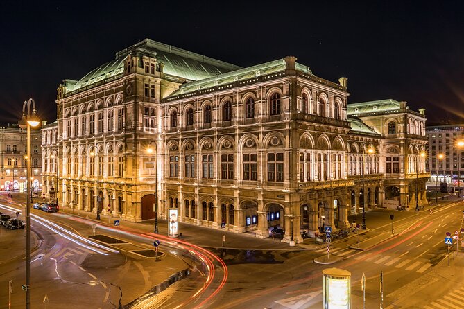 Incredible Vienna – Walking Tour for Couples - Taking in Culture and History