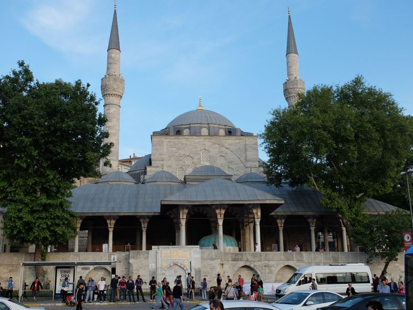 Istanbul: Asian Continent Highlights Walking Tour - Itinerary Highlights
