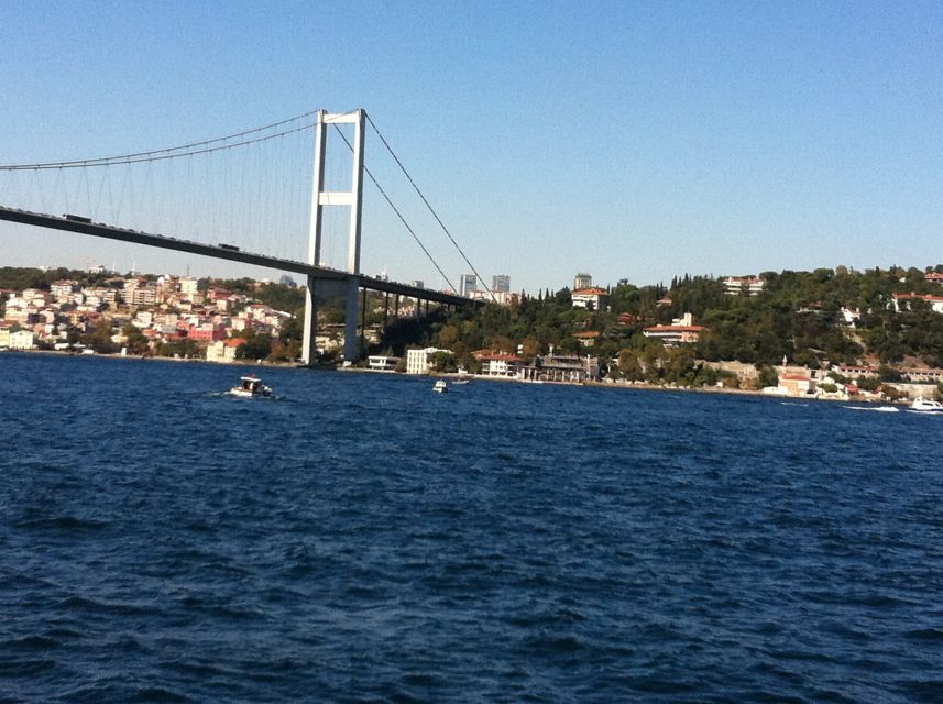 Istanbul: Bosphorus Boat Tour and Two Continents With Lunch - Tour Highlights