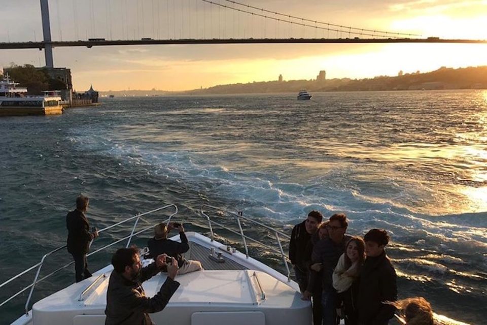 Istanbul: Bosphorus Cruise on A Private Luxury Yacht - Yacht Amenities and Inclusions