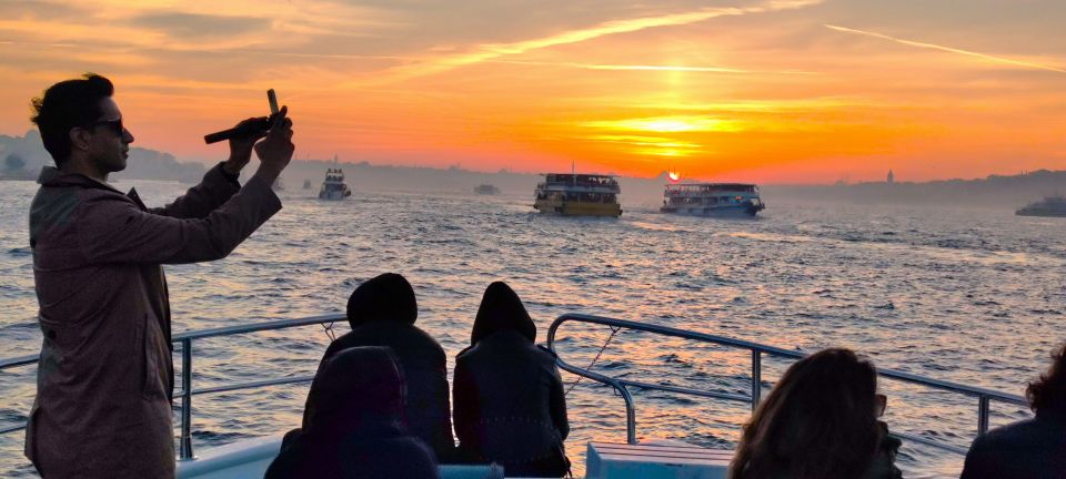 Istanbul: Guided Old City Tour and Bosphorus Sunset Cruise - Full Tour Description