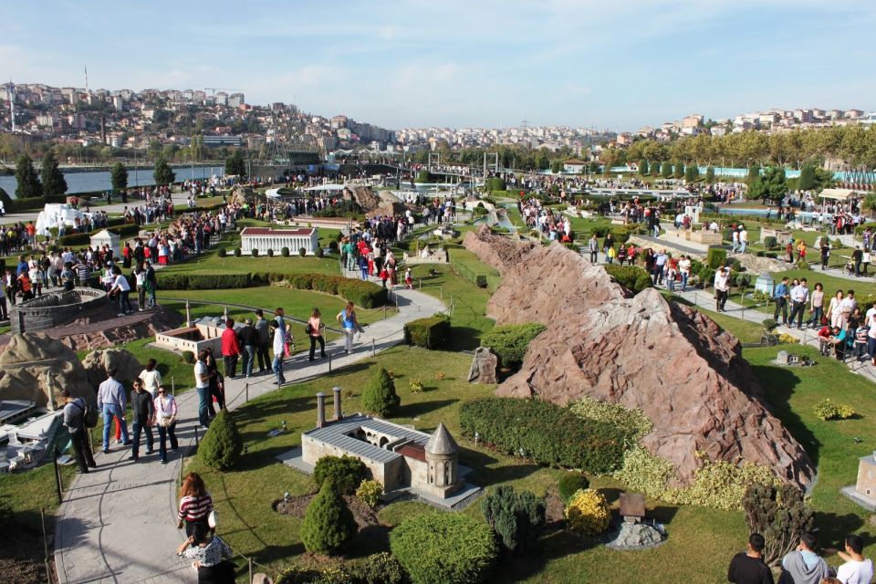 Istanbul: Miniaturk Museum & Shopping Tour - Tour Description
