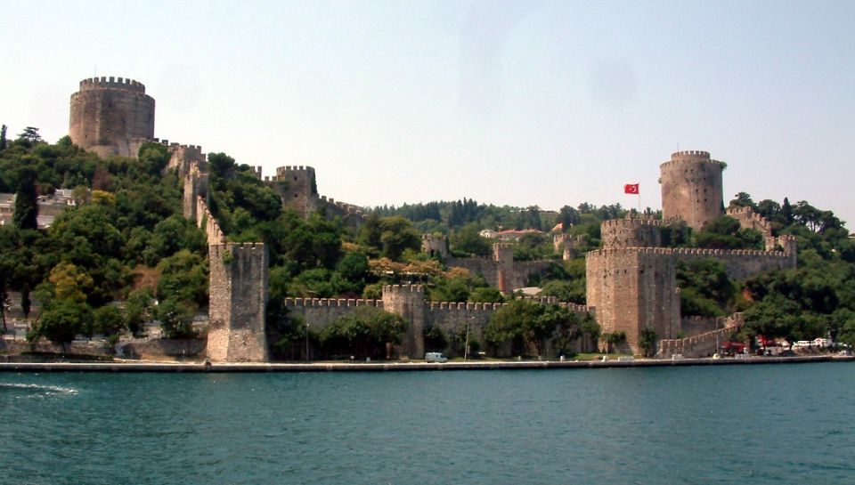 Istanbul: Spice Bazaar Tour and Bosphorus Morning Cruise - Tour Inclusions