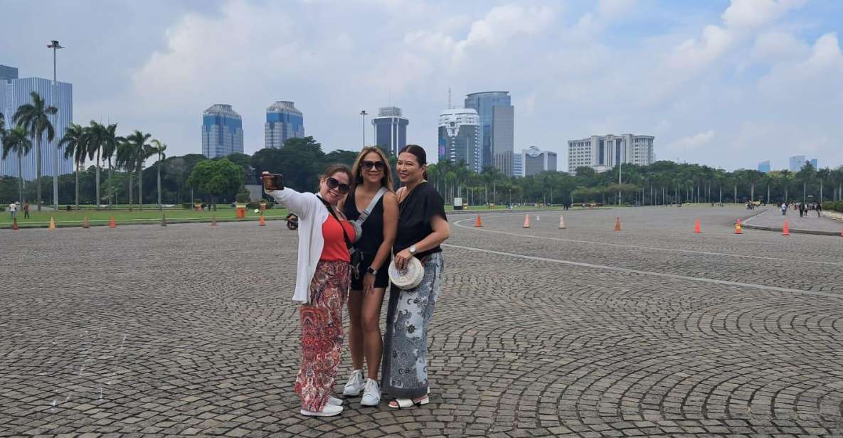 Jakarta : Private Car Charter With Driver in Group by Van - Tour Description