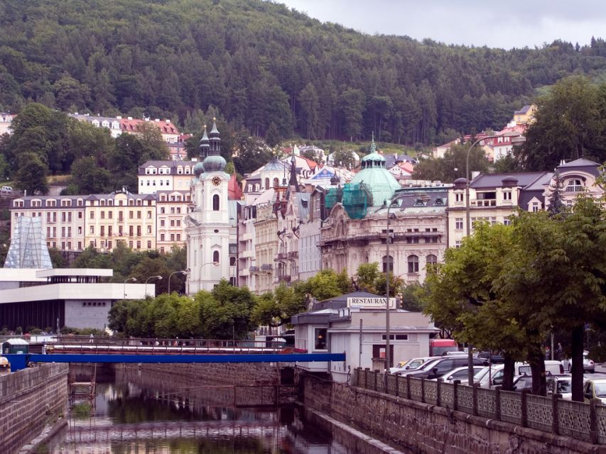 Karlovy Vary & Marianske Lazne Tour From Prague With Lunch - Tour Experience
