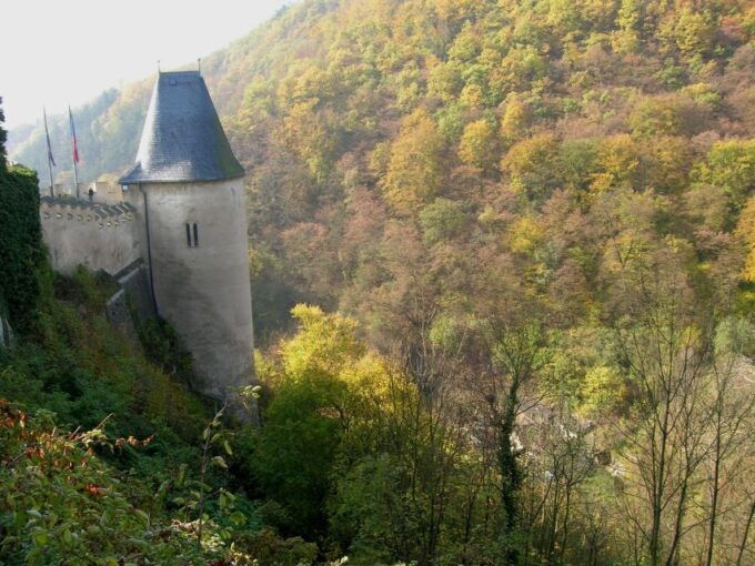 Karlstejn Castle: Skip-The-Line Ticket and Tour From Prague - Review Summary