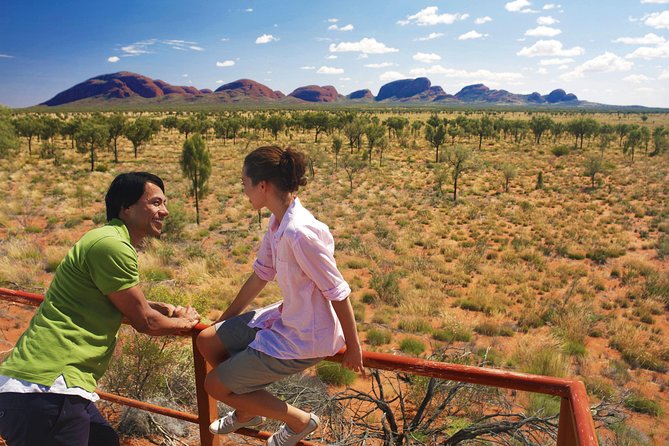 Kata Tjuta Sunrise and Valley of the Winds Half-Day Trip - Tour Guide Experience