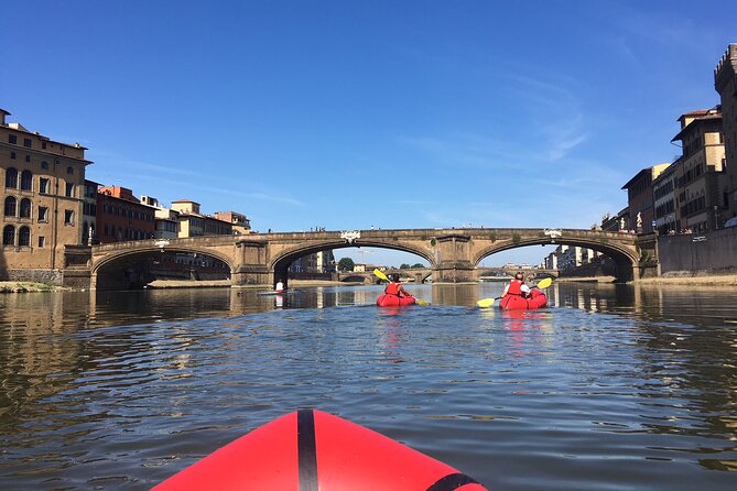 Kayak on the Arno River in Florence Under the Arches of the Old Bridge - Enjoy a Relaxing and Educational Activity
