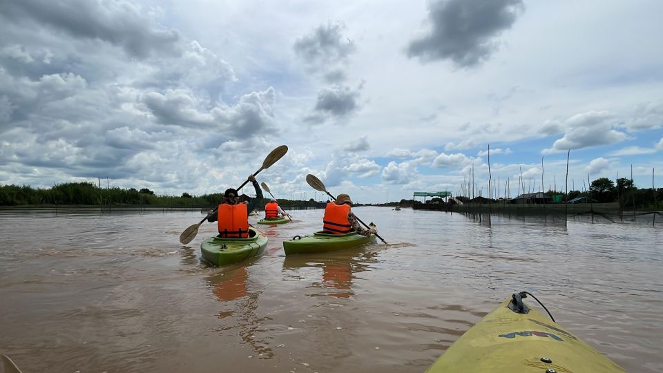 Kayaking on the Lake & Floating Village - Activity Itinerary