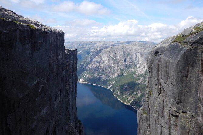 Kjeragbolten Hike Full-Day Small-Group Tour From Stavanger (Mar ) - Guides Role