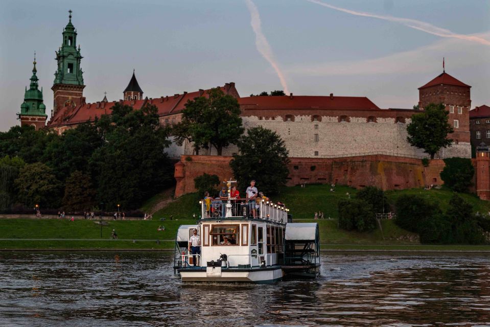 Krakow: 1-Hour Evening Vistula River Cruise - Highlights of the Cruise