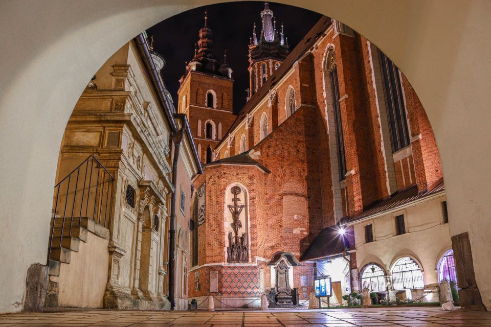 Kraków: Old Town & Wawel Castle Walking Tour - Pricing and Inclusions
