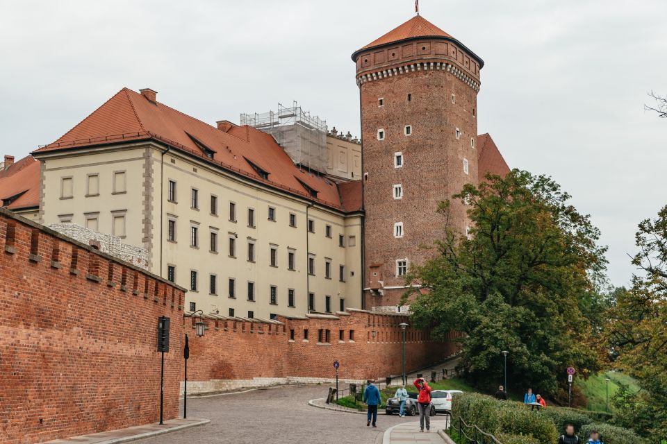 Krakow: Wawel Royal Hill Guided Tour - Customer Feedback