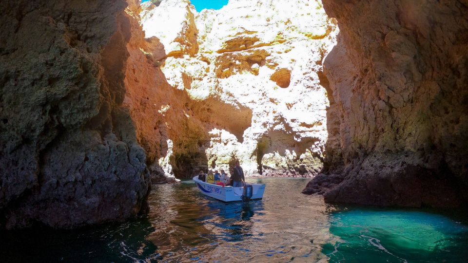 Lagos: Ponta Da Piedade Boat Tour With Local Guide - Review Summary