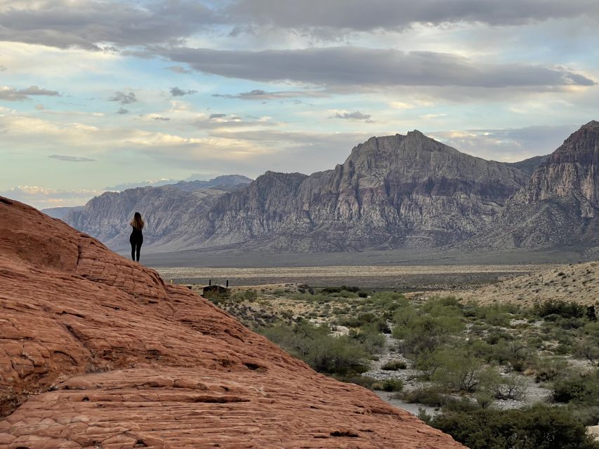 Las Vegas: Sunset Hike and Photography Tour Near Red Rock - Review Summary