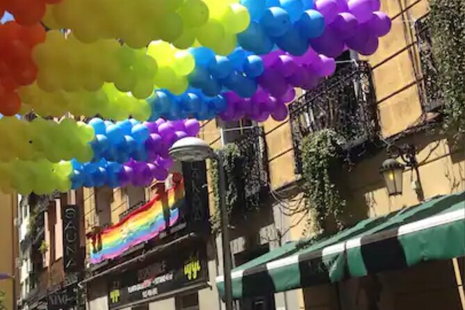 LGBTQ District Tapas & Drinks Trail in Madrid - Overview of Dining Experience