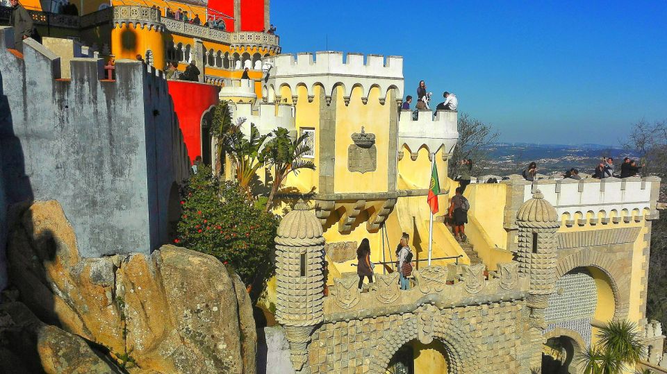 Lisbon: Afternoon Sintra-Cascais Private Tour - Tour Description