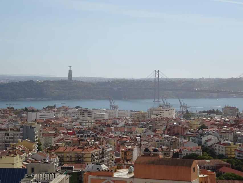 Lisbon: Half Day Guided Sightseeing Tour by Tuk Tuk - Full Tour Description